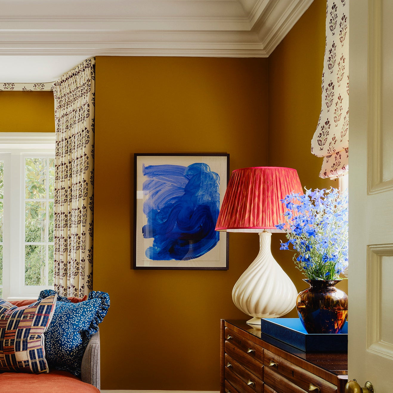 Garlic Lamp in Cream