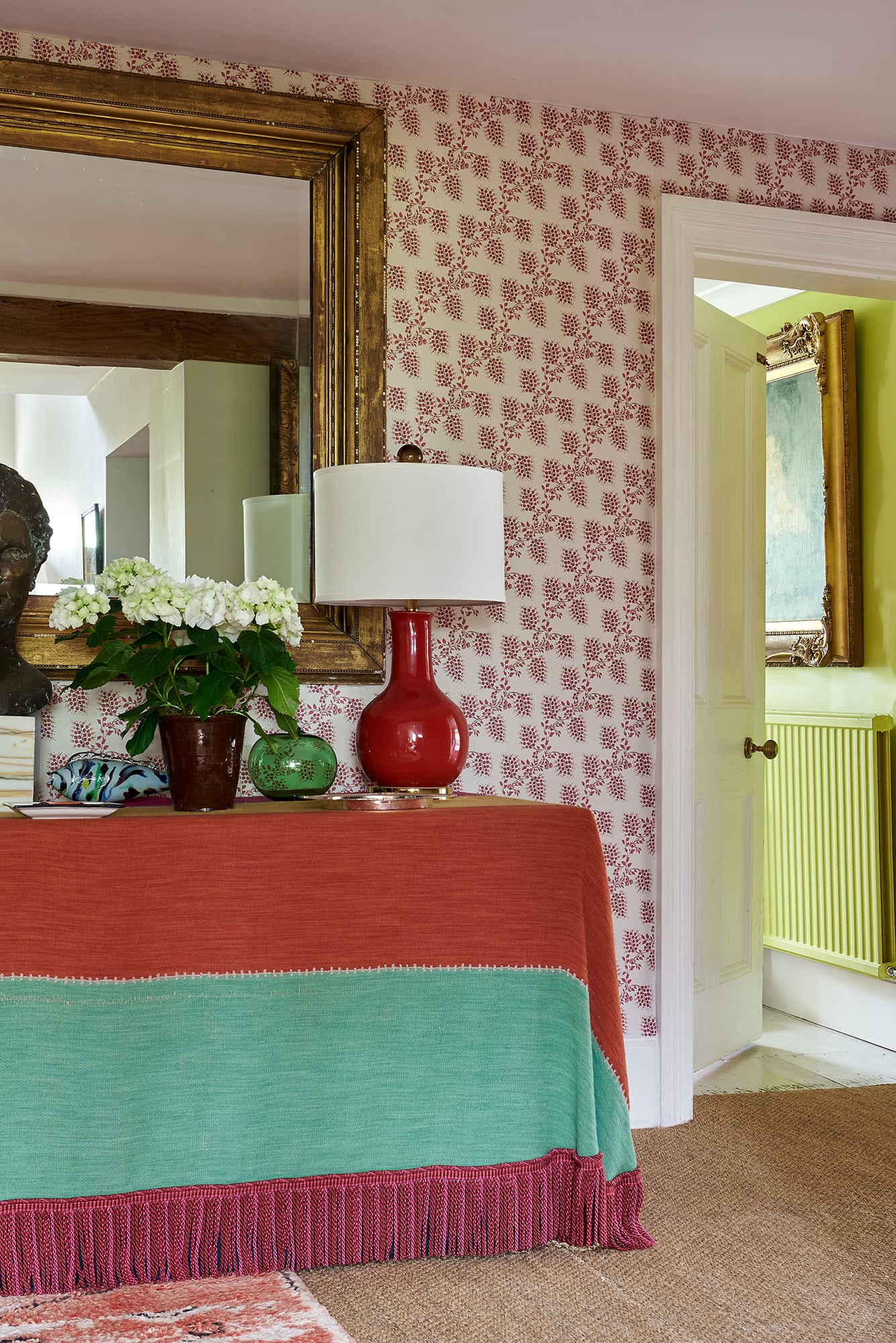 Isabelle Small - Red