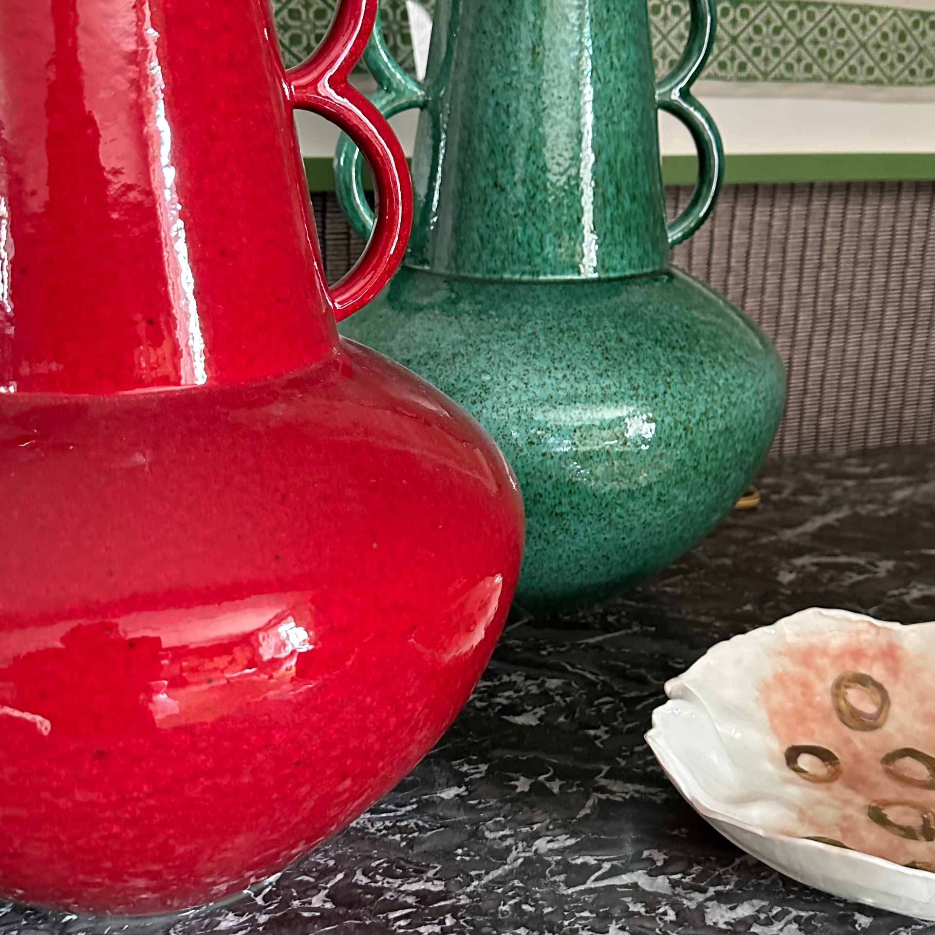 Loopie Lamp in Emerald Green