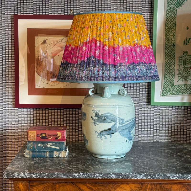 Large Blue and White Chinese lamp