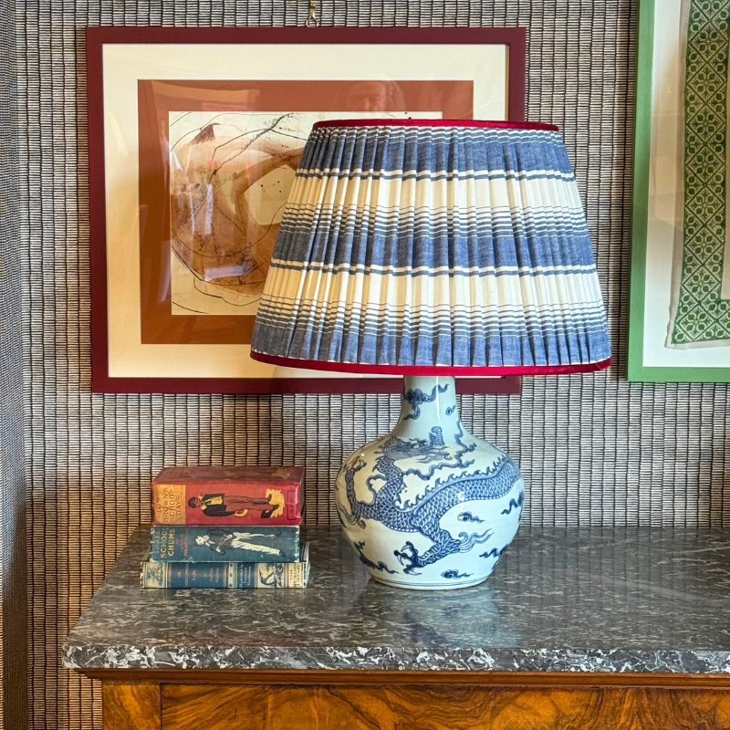 Blue and White Chinese lamp