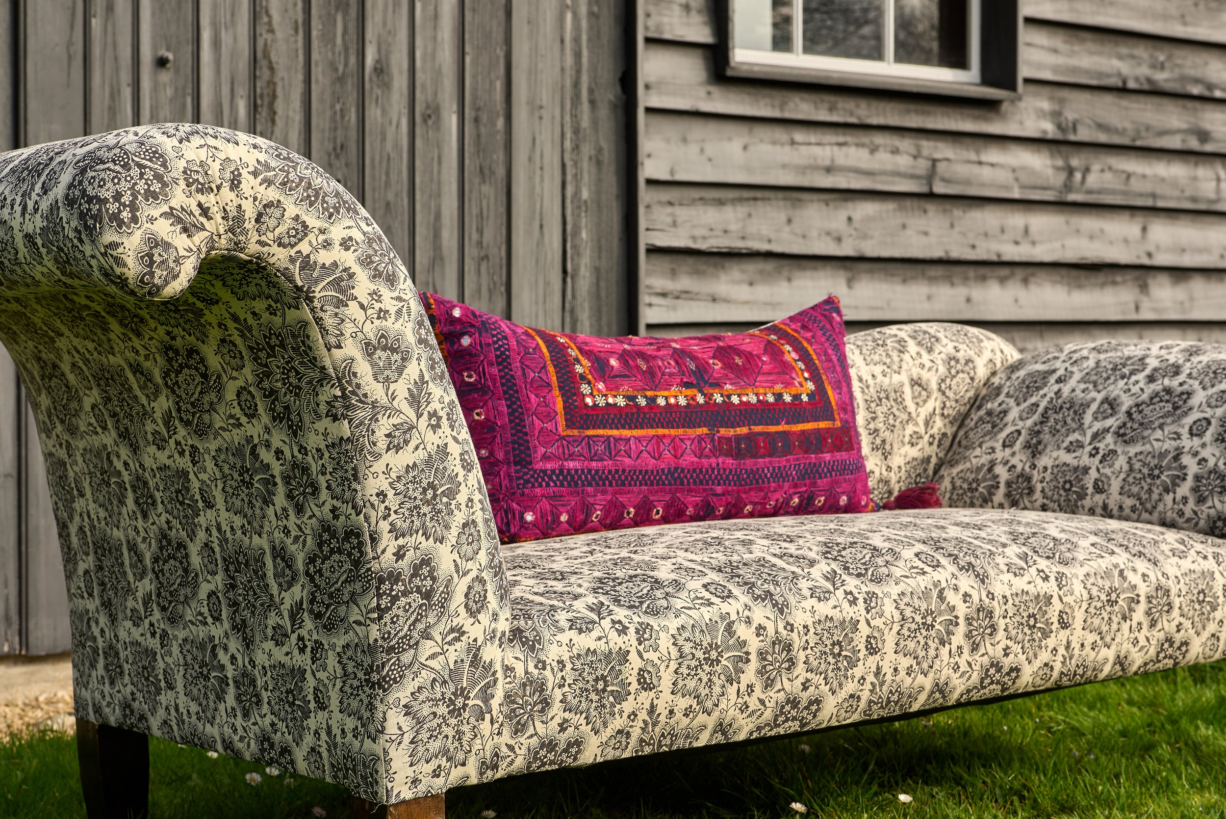 Sofia Day Ink Chaise Lounge