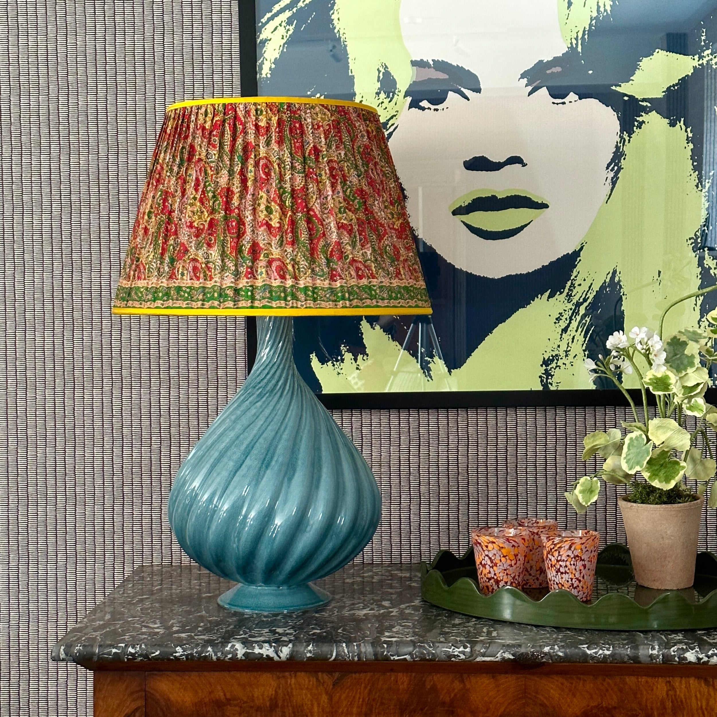 Garlic Lamp in Cream