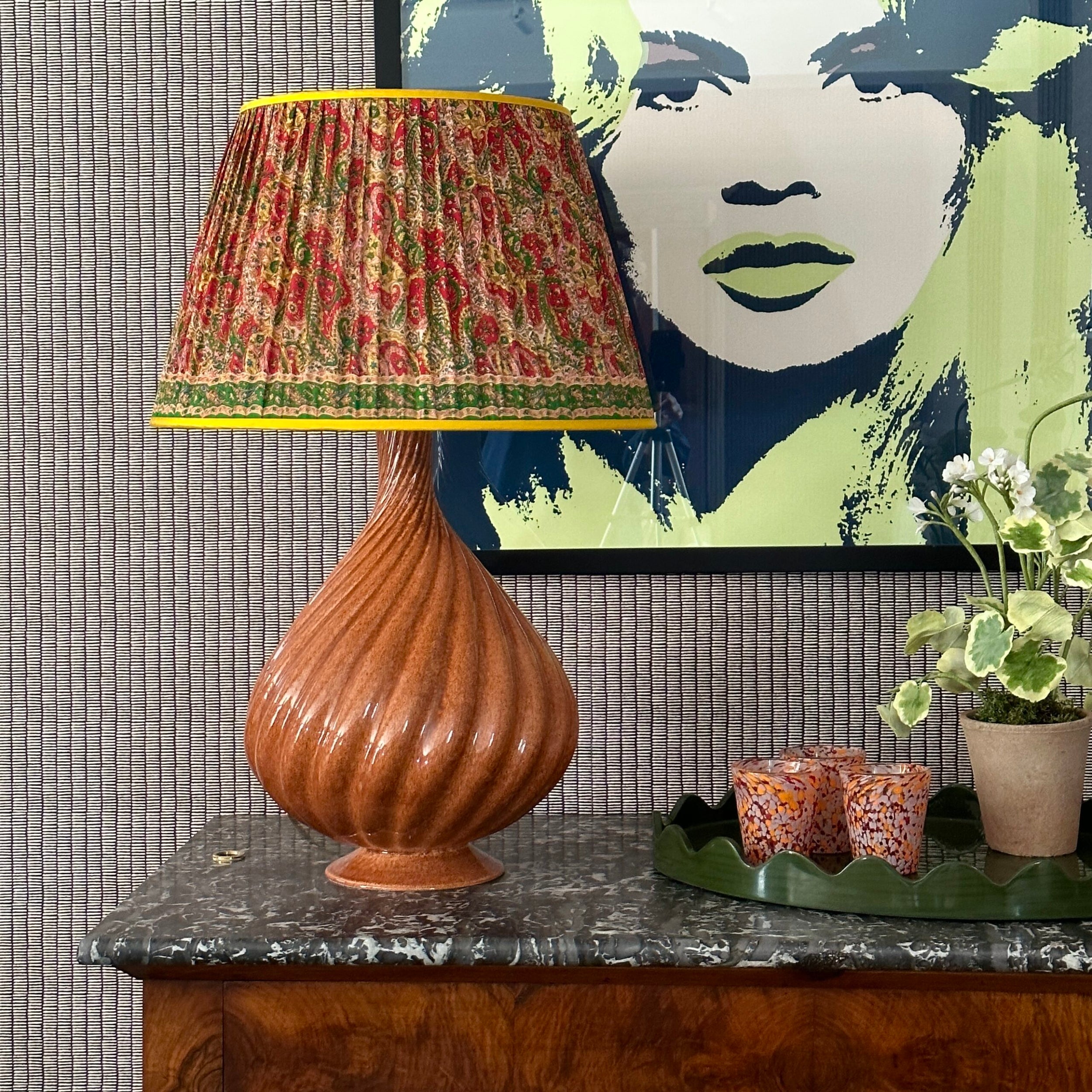 Garlic Lamp in Cream